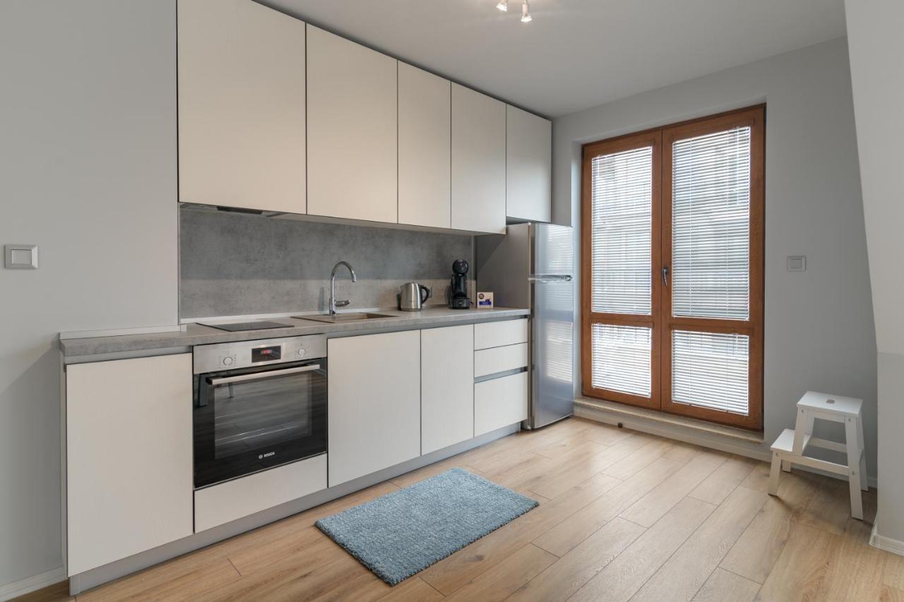 Magdalena Apartment - Two Bathrooms, Perfect City Center Varna Exterior photo