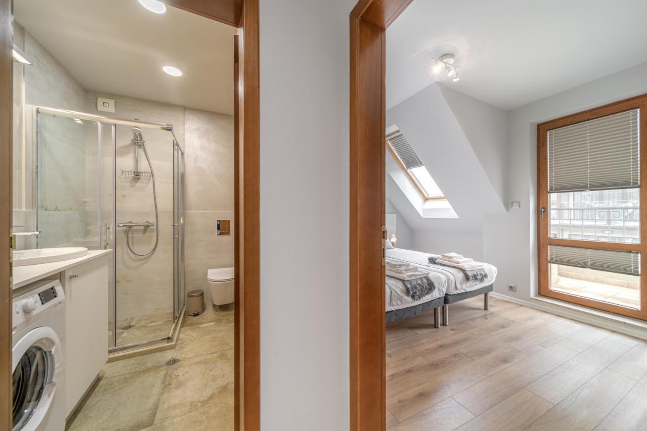 Magdalena Apartment - Two Bathrooms, Perfect City Center Varna Exterior photo